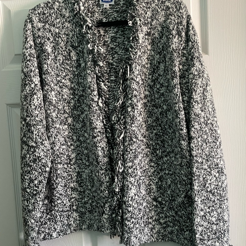 Vintage Tabi Women’s Cardigan Sweater Black and White Knit Size XXL
